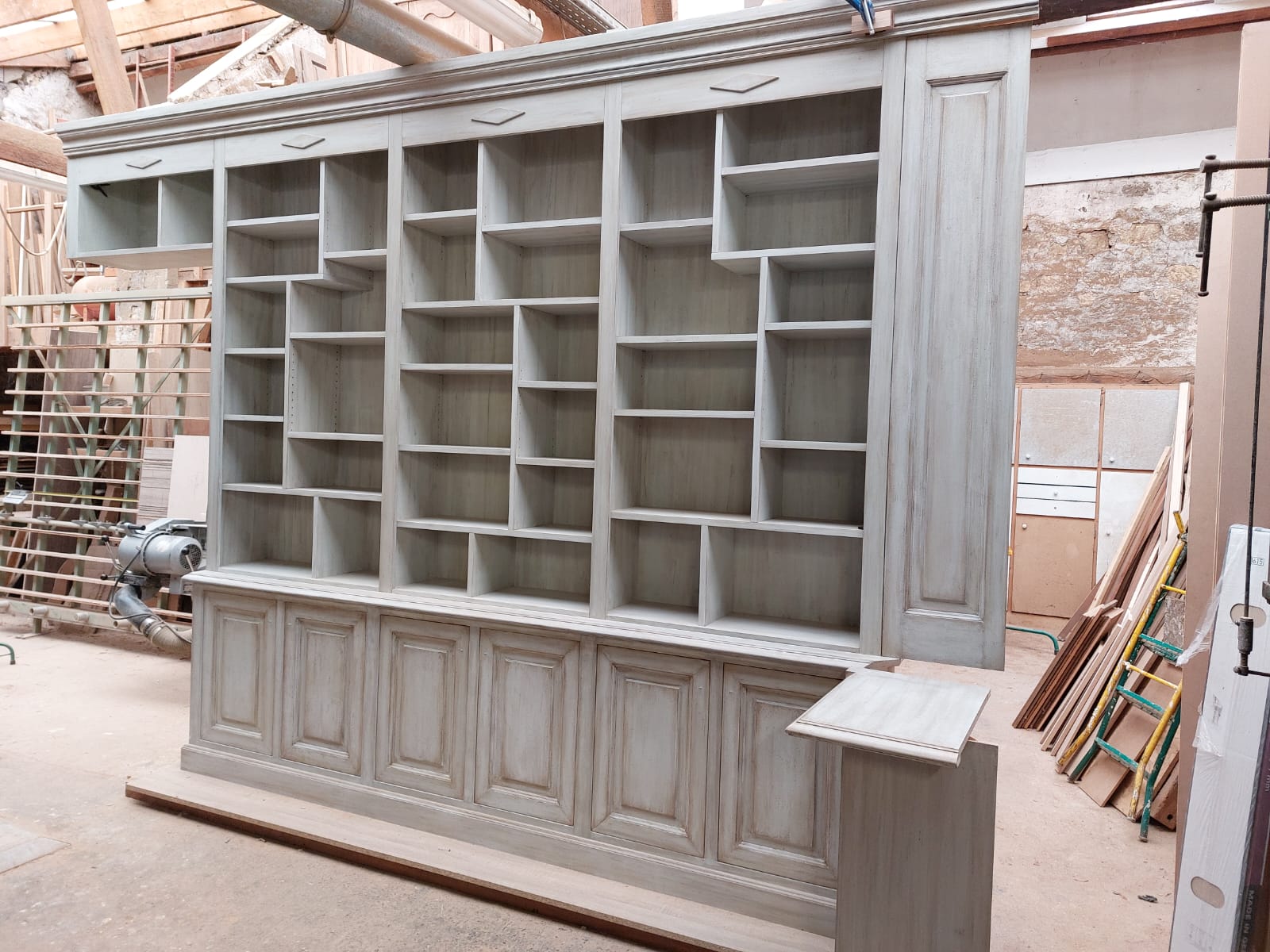 Bibliothèque sur mesure installée à Pornichet (44380) en Loire-Atlantique